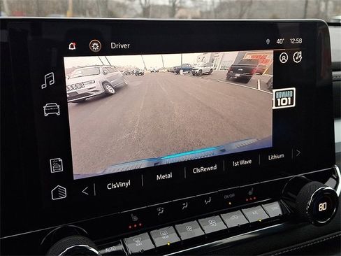 Used 2023 Chevrolet Colorado LT w/ LT Convenience Package II image 4