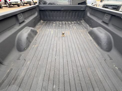 Used 2011 GMC Sierra 3500 SLT w/ SLT Convenience Package AWD/4WD image 4
