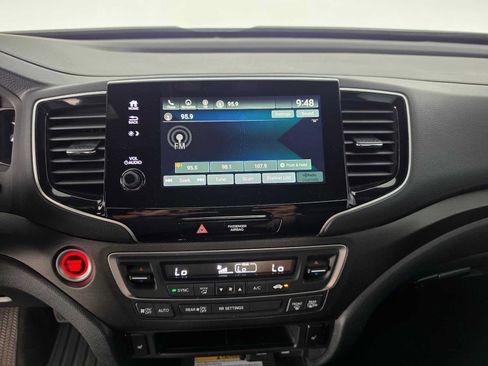 Used 2023 Honda Passport TrailSport image 27