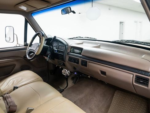 Used 1997 Ford F250 XL HD image 18