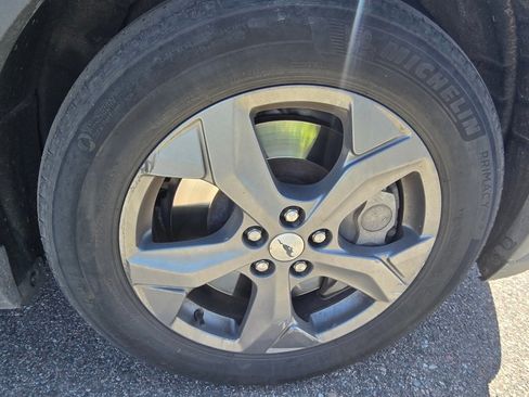 Used 2023 Ford Mustang Mach-E Select image 9