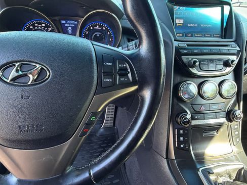 Used 2013 Hyundai Genesis 3.8 RWD image 20