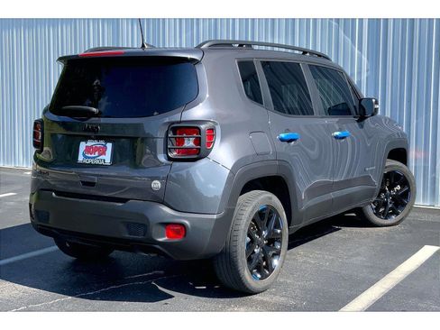 Used 2023 Jeep Renegade Altitude w/ Convenience Group I AWD/4WD image 11