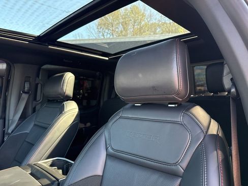 Used 2025 Ford F150 Raptor AWD/4WD image 19