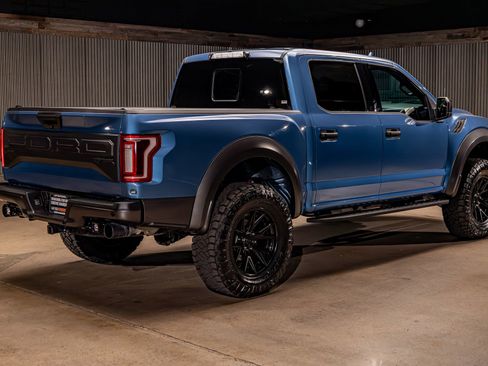 Used 2019 Ford F150 Raptor w/ Equipment Group 801A Mid image 10