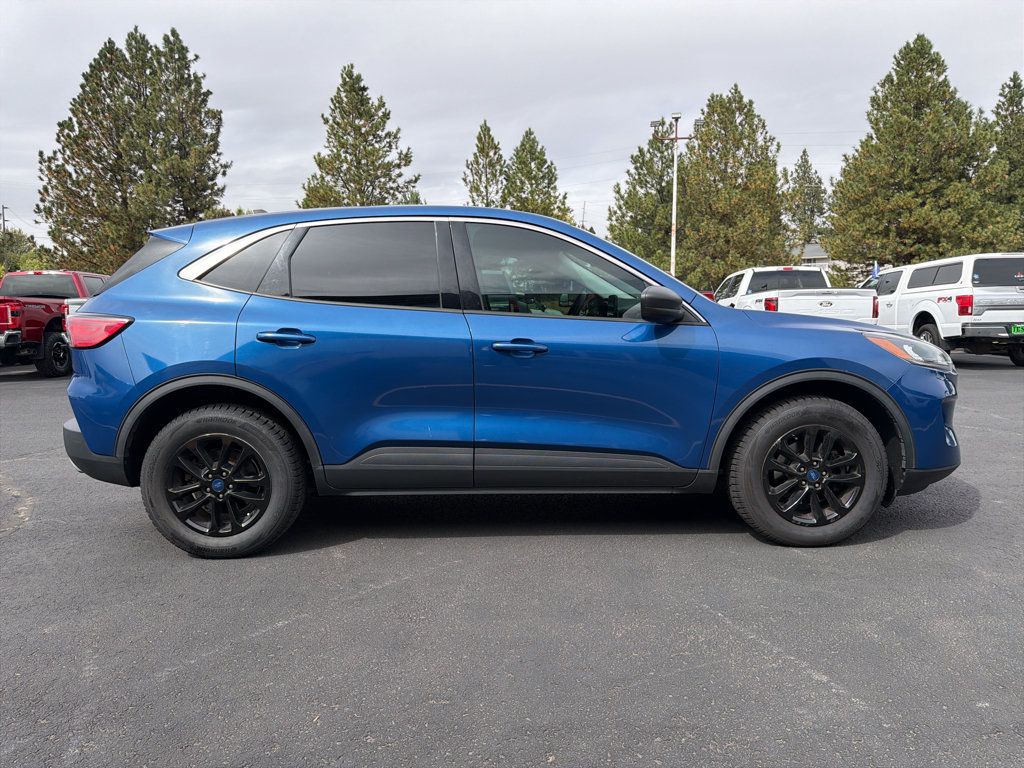 Used 2022 Ford Escape SE w/ Convenience Package AWD/4WD image 24