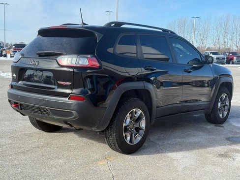 Used 2019 Jeep Cherokee Trailhawk w/ Cold Weather Group image 5