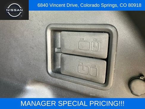 Used 2024 Chevrolet Equinox LT FWD image 33