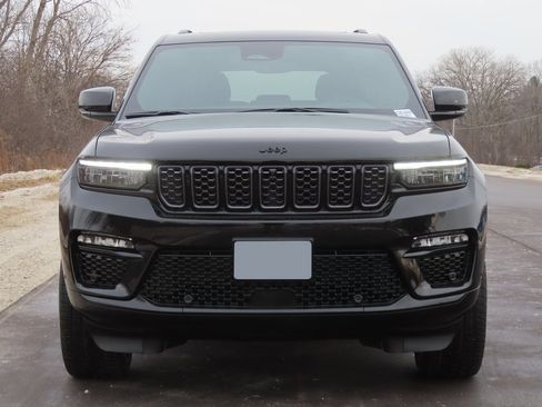 New 2025 Jeep Grand Cherokee Summit w/ Obsidian Package image 20