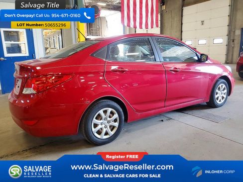 Used 2012 Hyundai Accent GLS w/ Comfort Pkg 2 FWD image 4