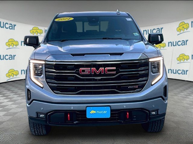 Used 2024 GMC Sierra 1500 AT4 w/ Technology Package AWD/4WD image 2