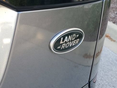 Used 2020 Land Rover Range Rover Velar R-Dynamic S AWD/4WD image 7