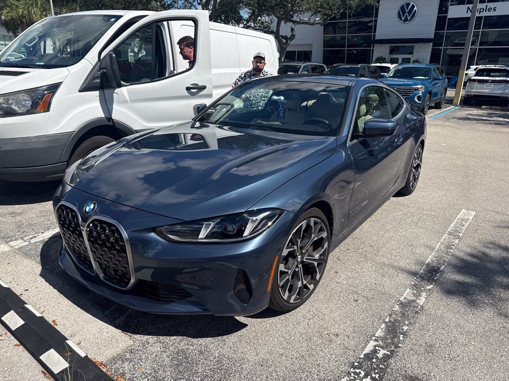 Used 2026 BMW 430i Coupe w/ Parking Assistance Package RWD image 2