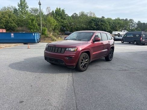 Used 2022 Jeep Grand Cherokee Laredo X RWD image 6