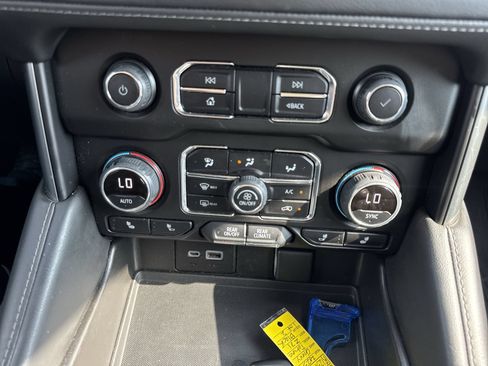 Certified 2023 Chevrolet Tahoe Z71 AWD/4WD image 18