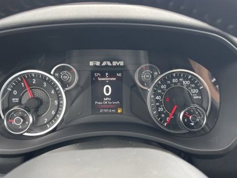 Used 2024 RAM 2500 Big Horn w/ Bed Utility Group image 17