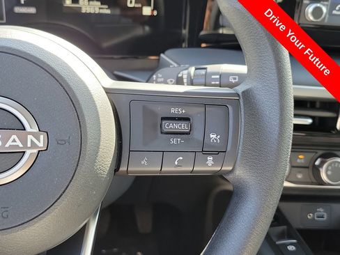Used 2025 Nissan Kicks S AWD/4WD image 8