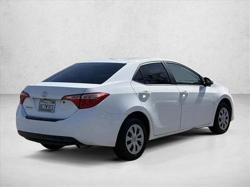 Used 2017 Toyota Corolla L w/ Carpet Mat Package (TMS) image 5