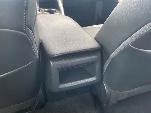 Used 2024 Toyota Camry SE FWD image 32