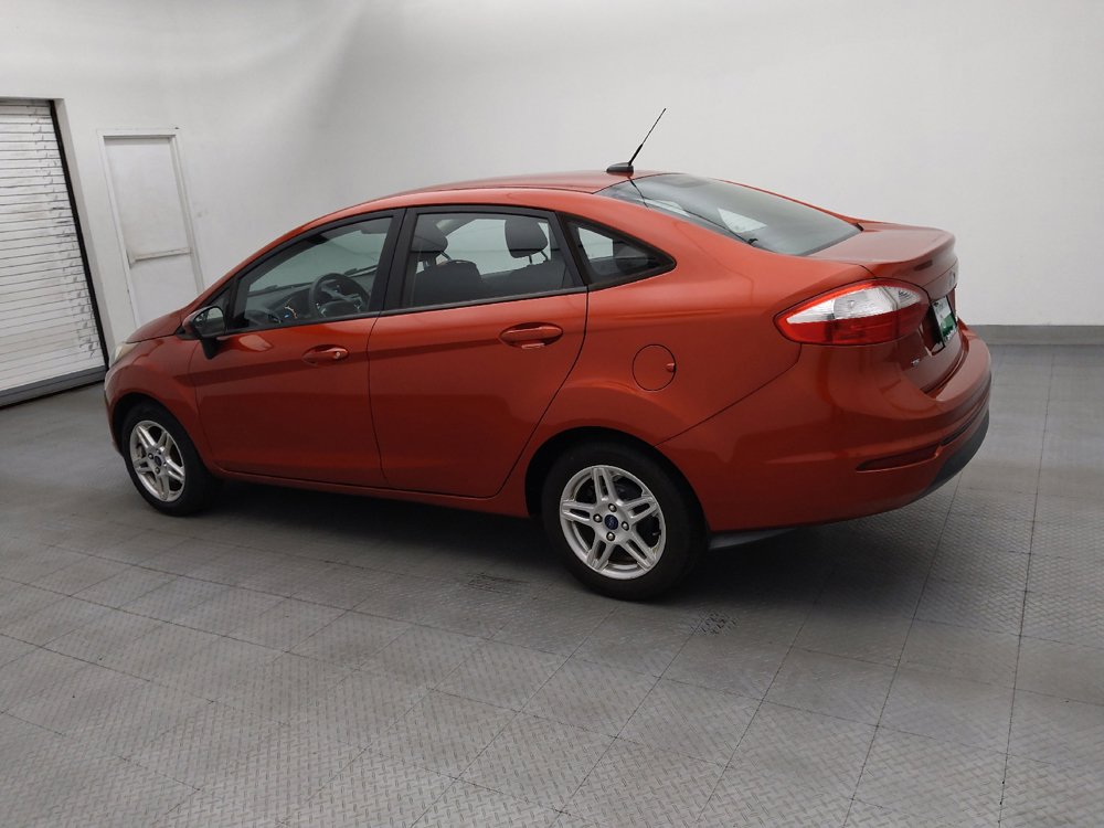 Used 2018 Ford Fiesta SE FWD image 3