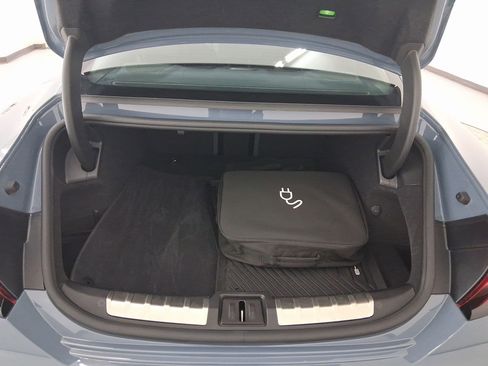 Used 2022 Audi e-tron GT Prestige image 27