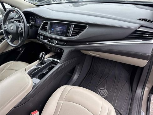 Used 2020 Buick Enclave Essence w/ Sound and Sites Package image 17