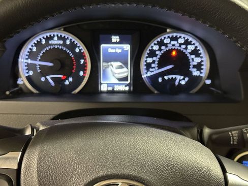 Used 2016 Toyota Camry XLE image 21