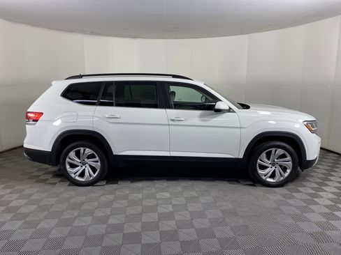 Used 2023 Volkswagen Atlas SE AWD/4WD image 6