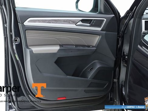 Used 2023 Volkswagen Atlas Cross Sport SE w/ Panoramic Sunroof Package image 58