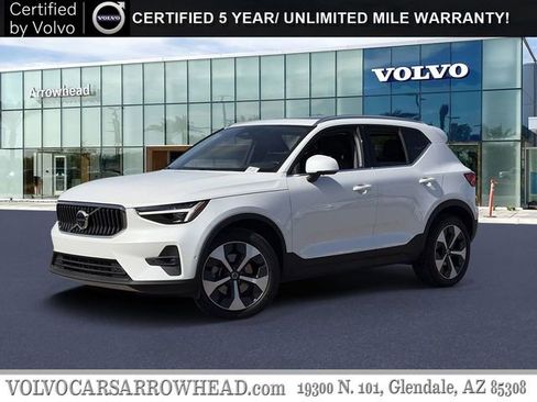 Certified 2025 Volvo XC40 B5 Plus w/ Climate Package image 1