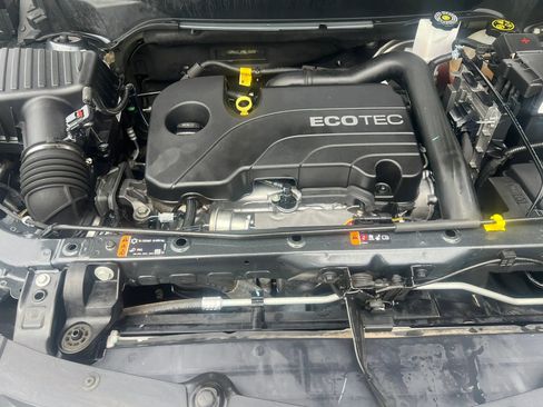Used 2021 Chevrolet Equinox LT FWD image 15