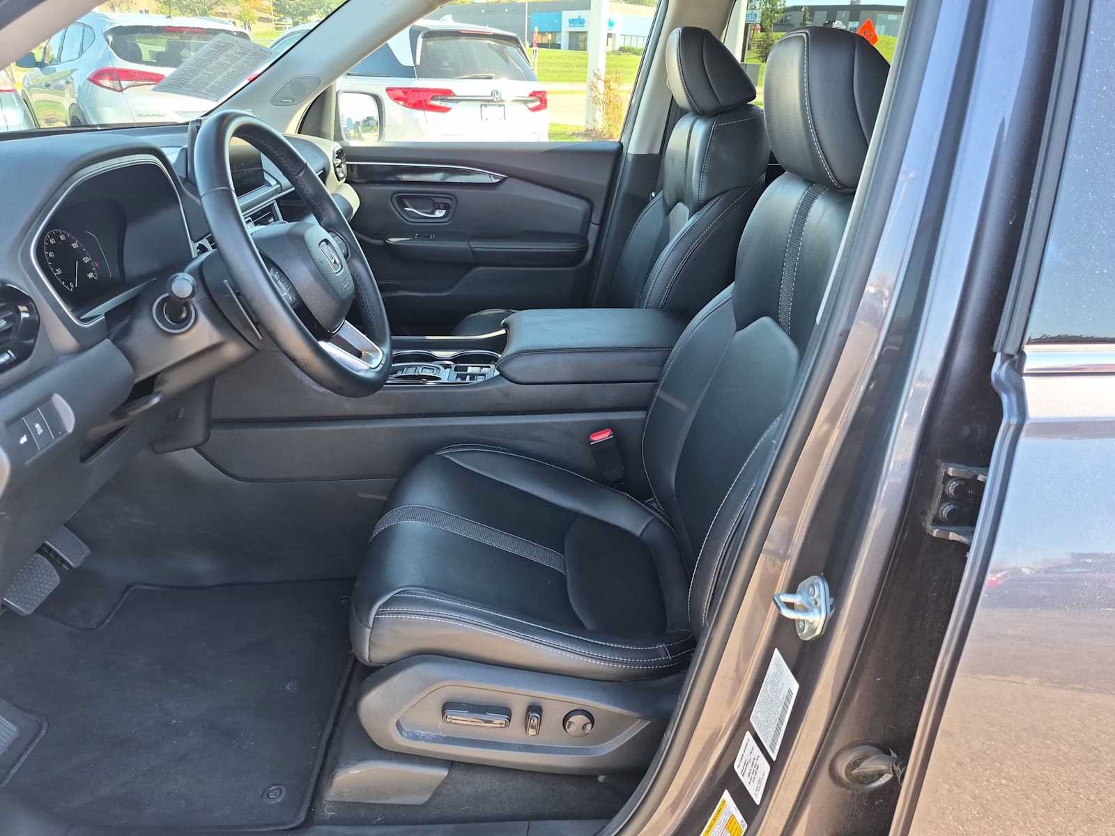 Certified 2024 Honda Pilot Touring image 15