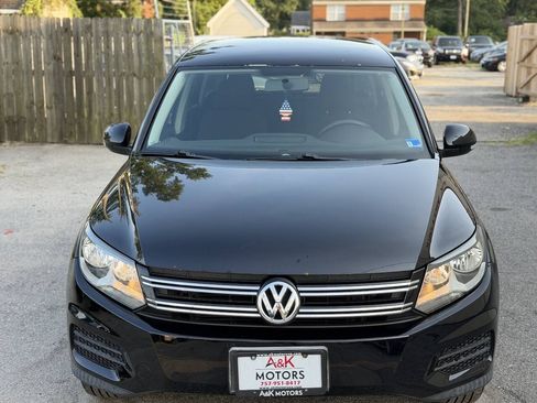 Used 2013 Volkswagen Tiguan S FWD image 4