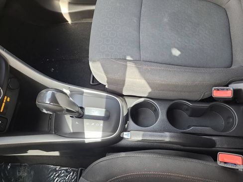 Used 2021 Chevrolet Trax LS FWD image 23