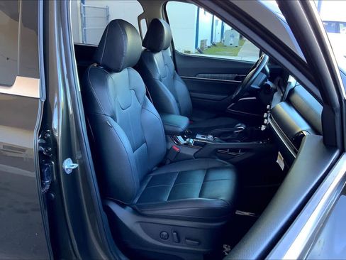 Used 2023 Kia Telluride EX image 15