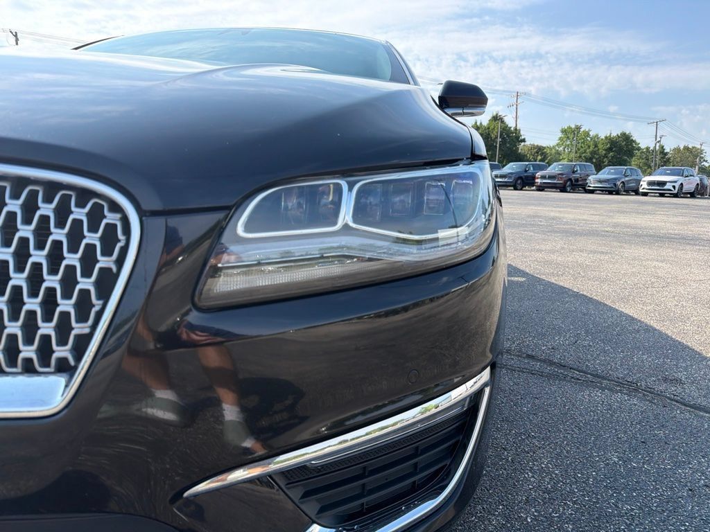 Used 2020 Lincoln MKZ Reserve w/ Luxury Package FWD image 11