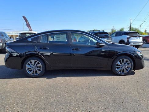 New 2026 Nissan Sentra SL w/ Floor Mat Package FWD image 8