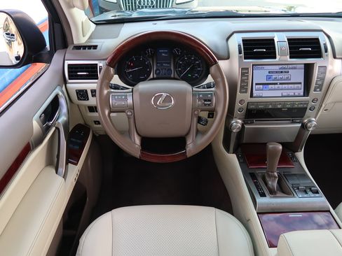 Used 2013 Lexus GX 460 image 14