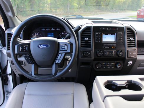 Used 2022 Ford F350 XL w/ STX Appearance Package image 28