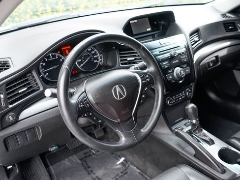 Used 2013 Acura ILX w/ Premium Package image 17