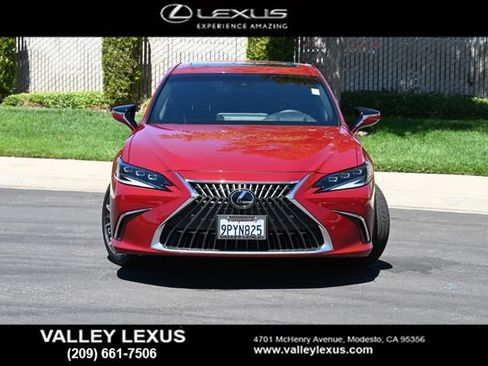 Certified 2024 Lexus ES 300h w/ Premium Package FWD image 2