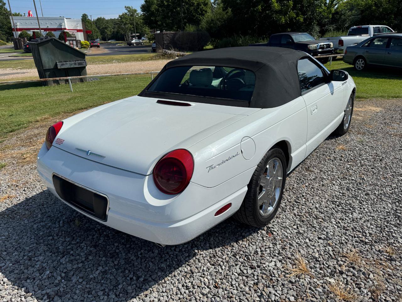 Used 2003 Ford Thunderbird RWD image 3