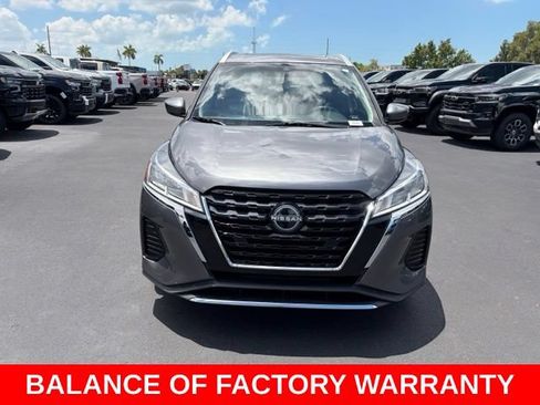 Used 2023 Nissan Kicks SV FWD image 2