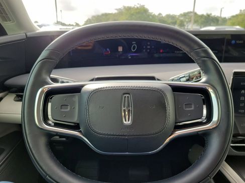 Certified 2024 Lincoln Nautilus Premier AWD/4WD image 19