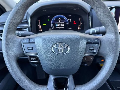 Used 2025 Toyota Camry LE FWD image 26