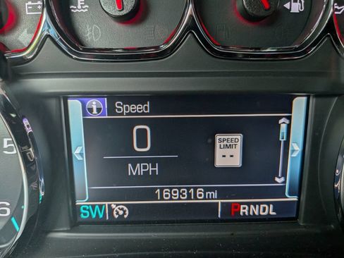 Used 2018 GMC Sierra 1500 SLT w/ SLT Premium Package AWD/4WD image 16