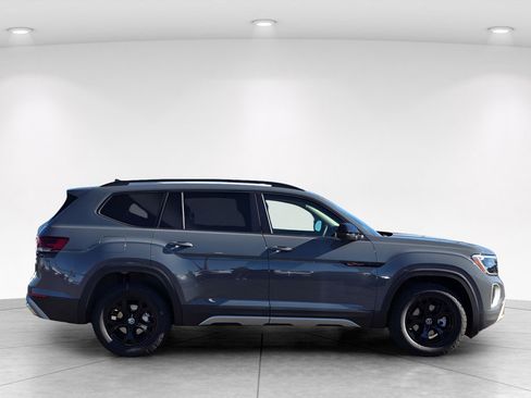 New 2026 Volkswagen Atlas Peak Edition AWD/4WD image 6