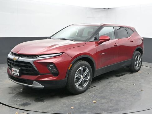 Used 2025 Chevrolet Blazer LT image 6