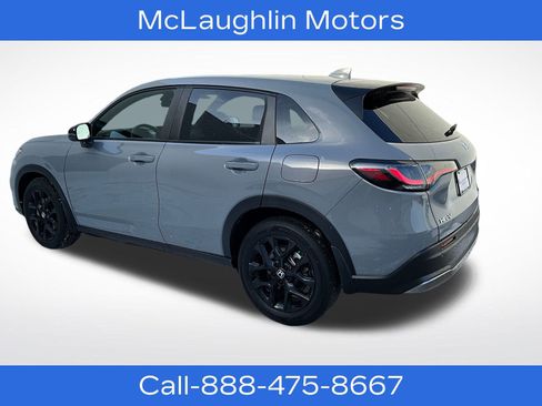 Used 2025 Honda HR-V Sport image 3