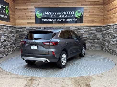 Used 2023 Ford Escape Active AWD/4WD image 9